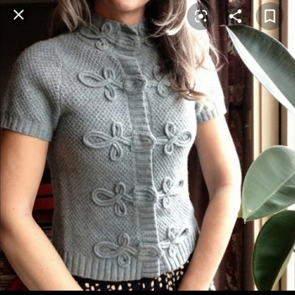 Anthropolgie Charlie and Robin sweater size small EUC like new